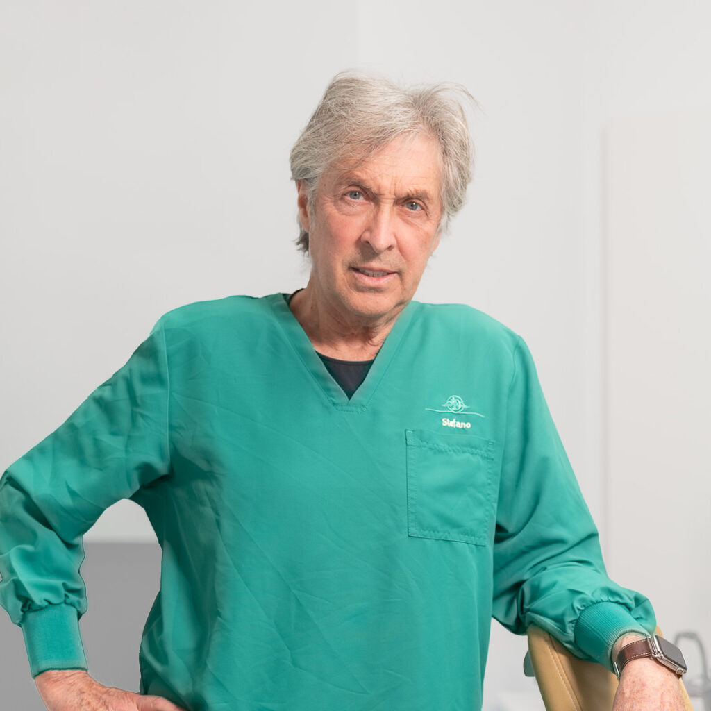 Studio Campriani - DOTT. STEFANO CAMPRIANI medico chirurgo specialista in odontostomatologia CORR